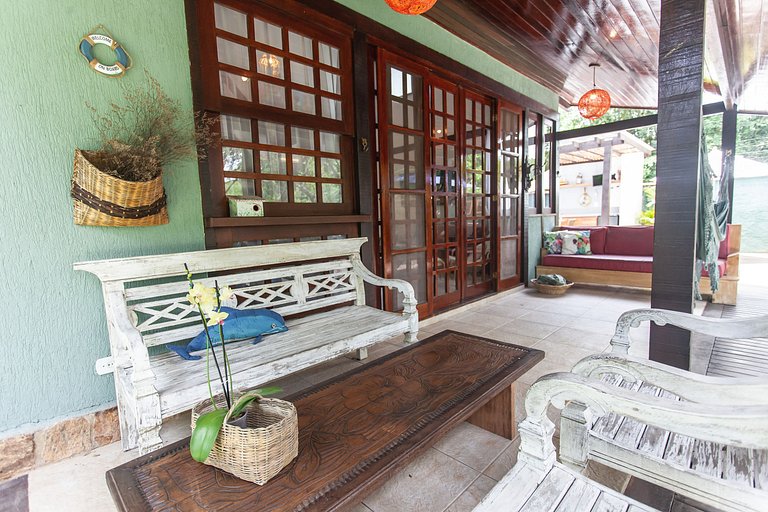 Bz10 Beautiful house! 4 suites in a gated community!