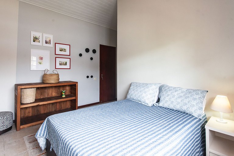 Bz10 - Casa em Condomínio Clube a Passos da praia