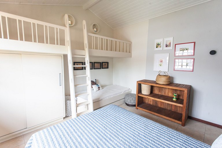 Bz10 Hermosa casa! 4 suites en condominio cerrado!