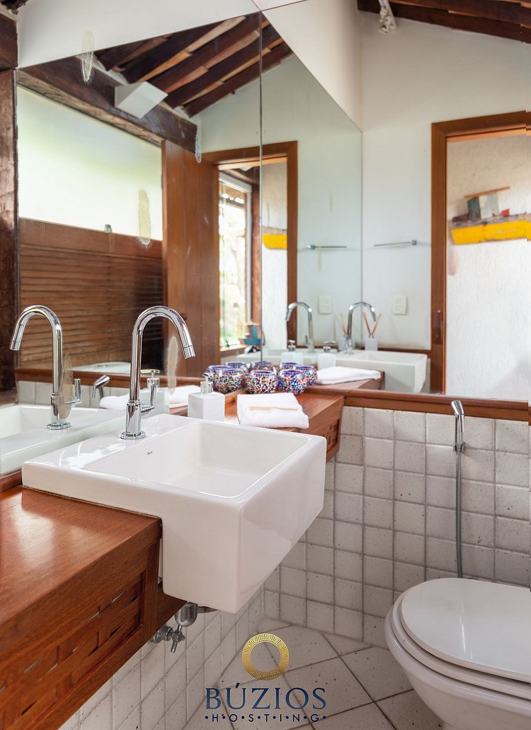 Casa com piscina/sauna/churrasqueira a 300m da praia BZ34
