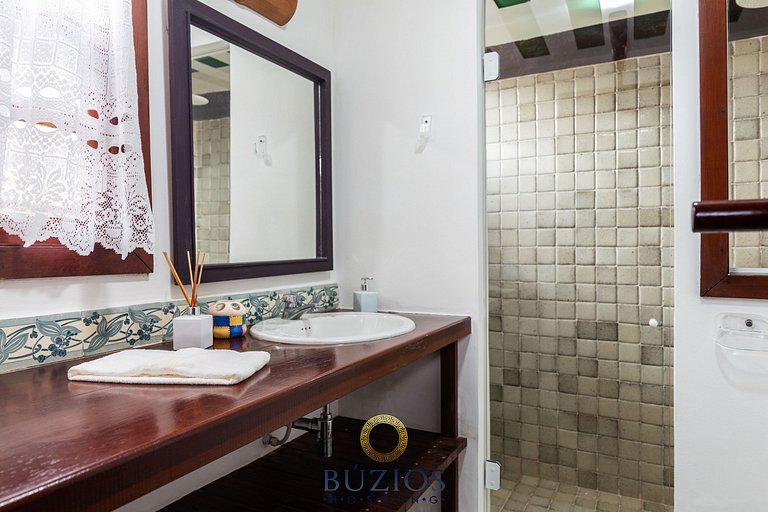 Casa com piscina/sauna/churrasqueira a 300m da praia BZ34
