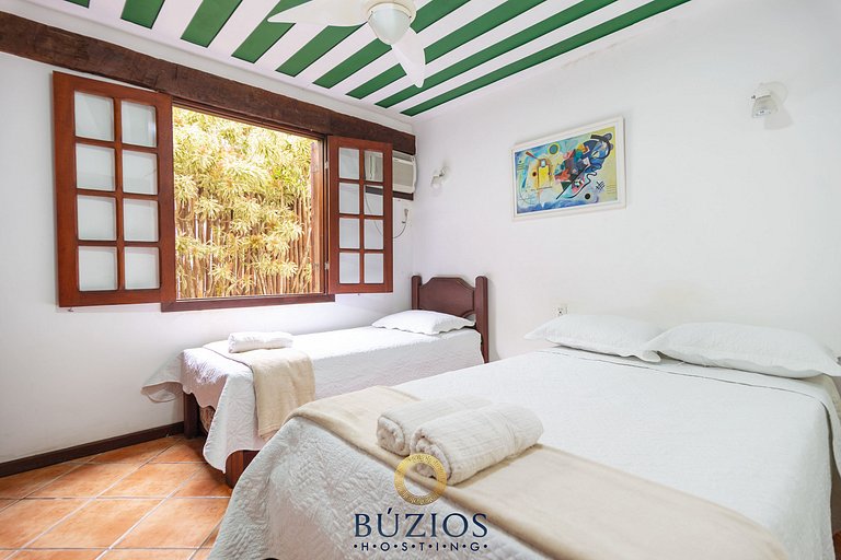 Casa com piscina/sauna/churrasqueira a 300m da praia BZ34