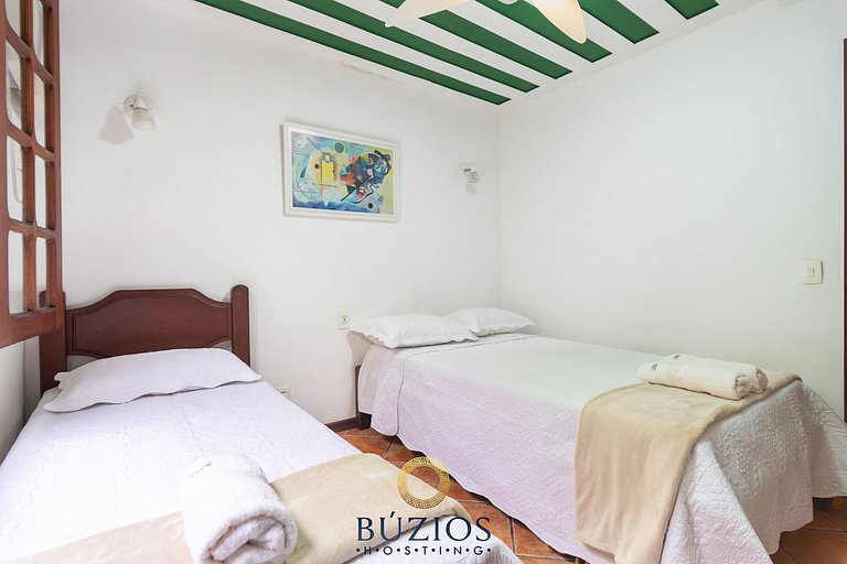 Casa com piscina/sauna/churrasqueira a 300m da praia BZ34