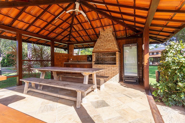 Bz10 Beautiful house! 4 suites in a gated community!