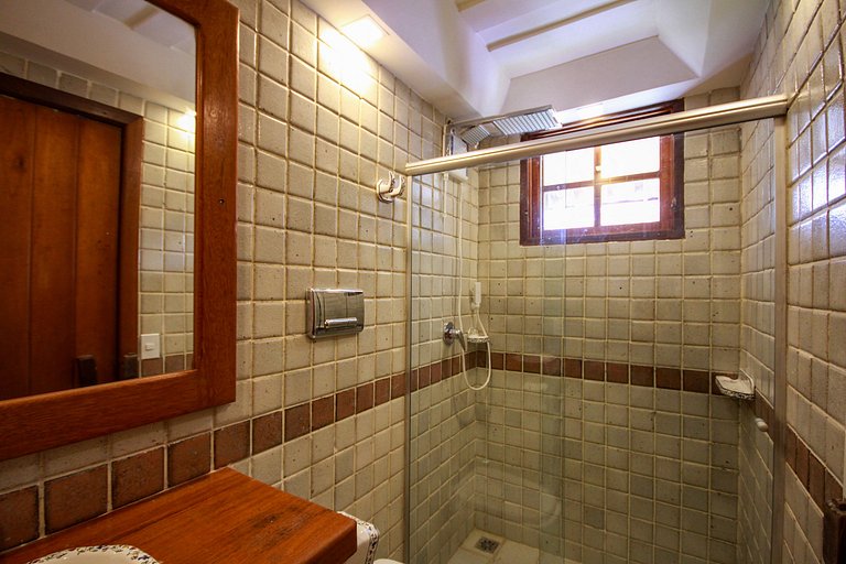 Bz46 150m from the beach! House with Jacuzzi and 5 suites!
