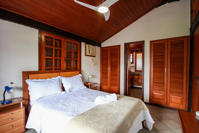 Bz46 300m da praia! Casa com Jacuzzi e 5 suítes!