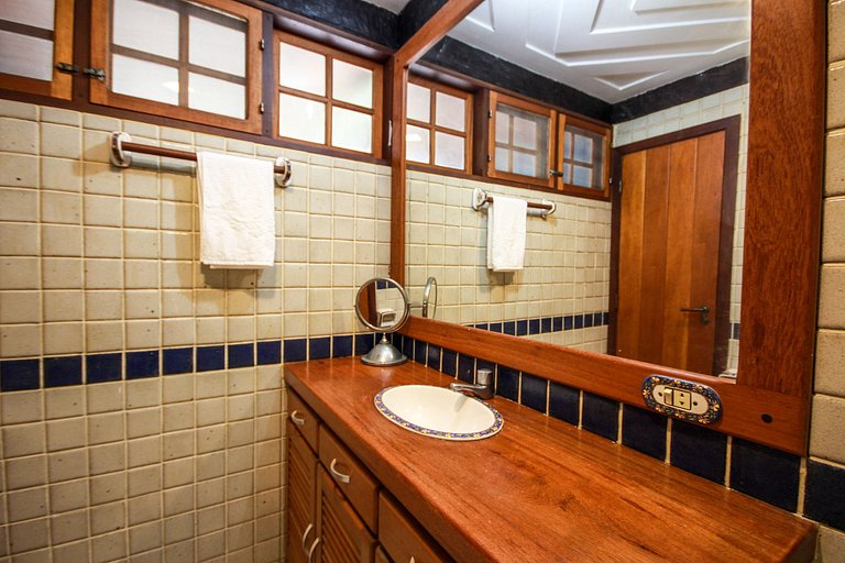 Bz46 a 300 metros de la playa Casa con jacuzzi y 5 suites