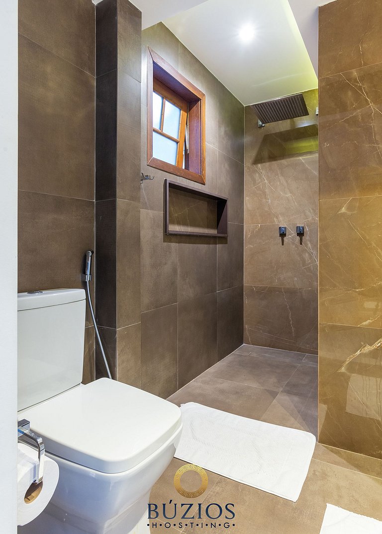 Bz 51 Center! High standard, 4 Suites with/ Private leisure