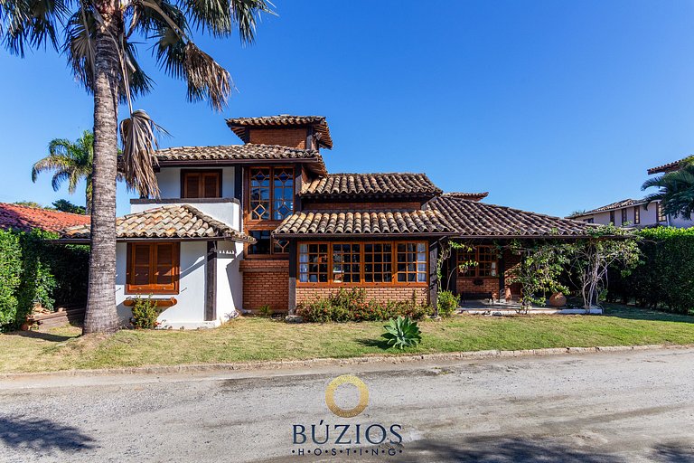 Bz46 150m da praia! Casa com Jacuzzi e 5 suítes!