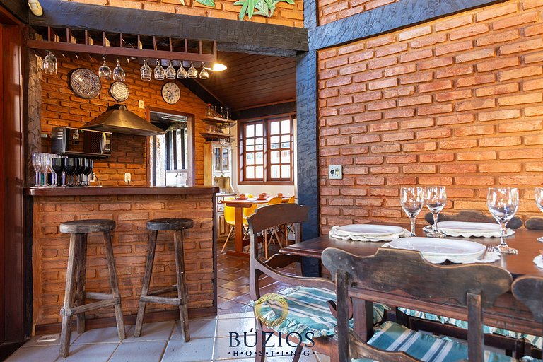 Bz46 300m from the beach! House with 5 suites!