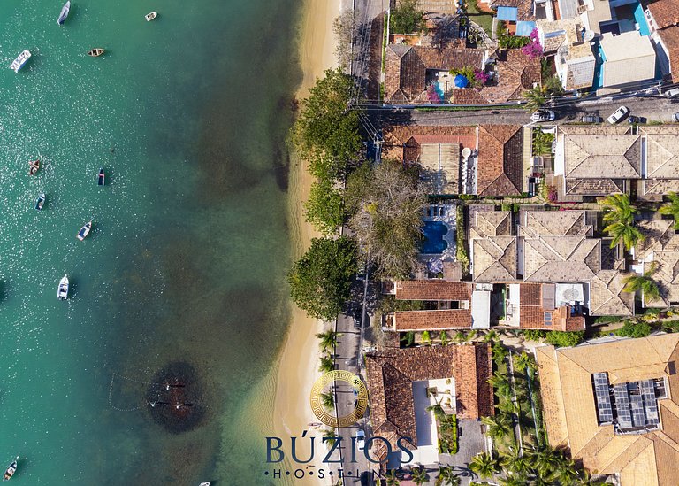 Pé na Orla Bardot Condominio frente al mar casa con 4 suites
