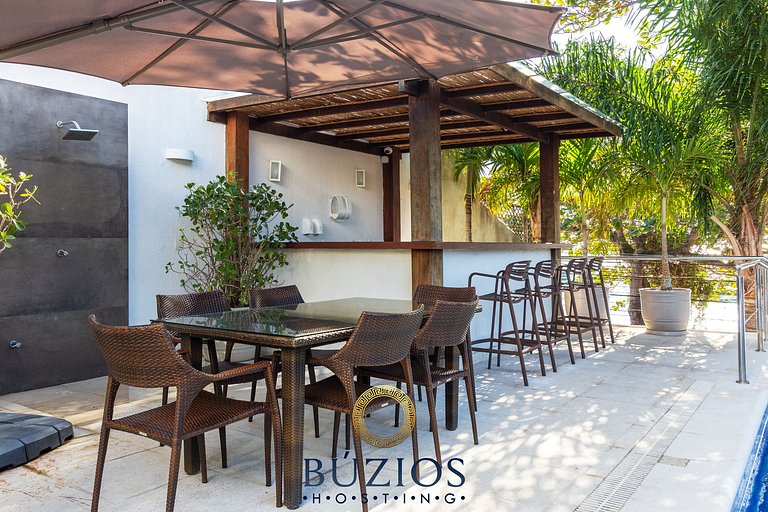 Bz48 Condominium facing Orla Bardot! House with 4 suites