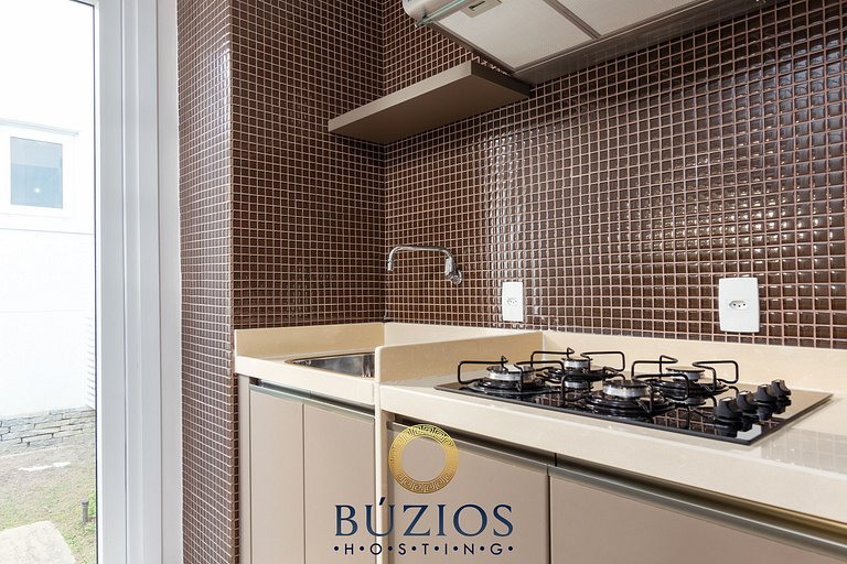 Bz48 Condominium facing Orla Bardot! House with 4 suites