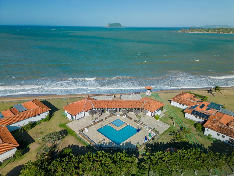 Cond Búzios Resort Pé na areia! Casa 3 suítes. BZ60