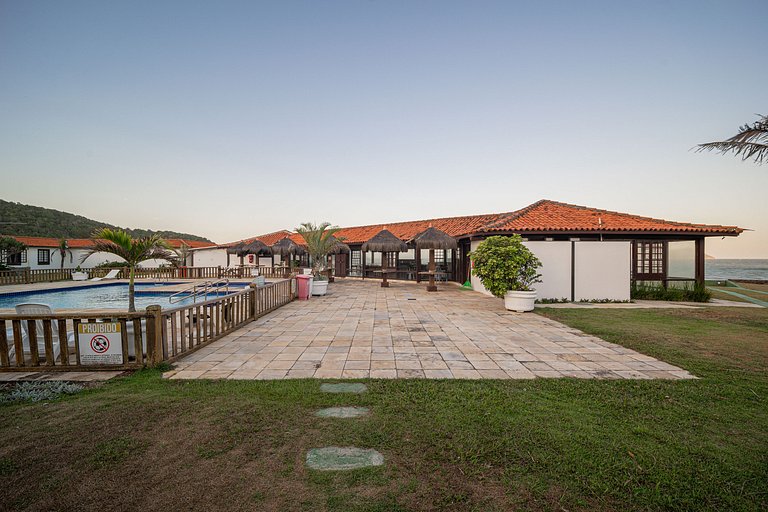 Cond Búzios Resort Pé na areia! Casa 3 suítes. BZ60