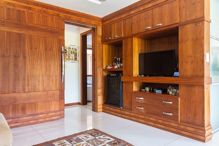 BZ62 Center! Large house, 5 suites and gourmet area