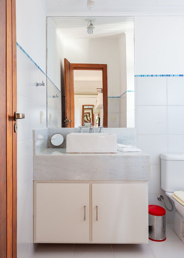 BZ62 Center! Large house, 5 suites and gourmet area