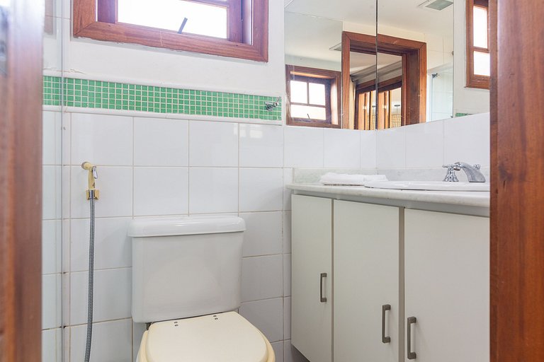 BZ62 Center! Large house, 5 suites and gourmet area