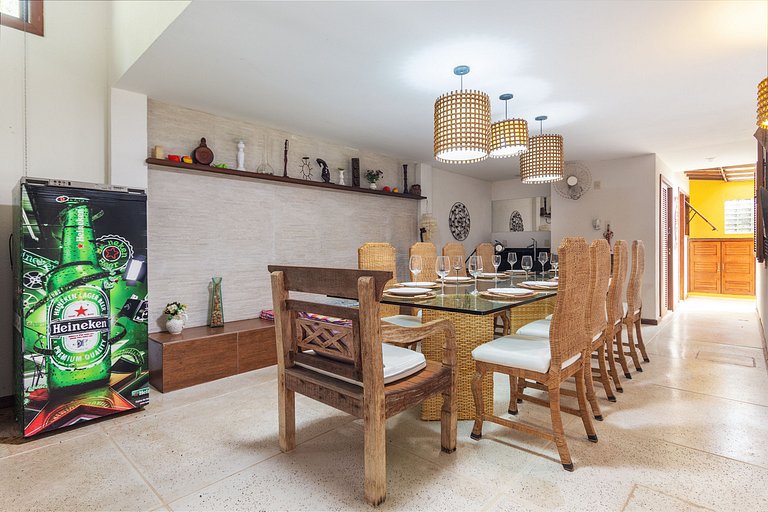 BZ62 Center! Large house, 5 suites and gourmet area