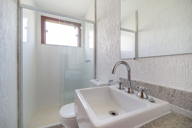 Bz67 Casa 150m da praia c/ piscina e sauna priv.