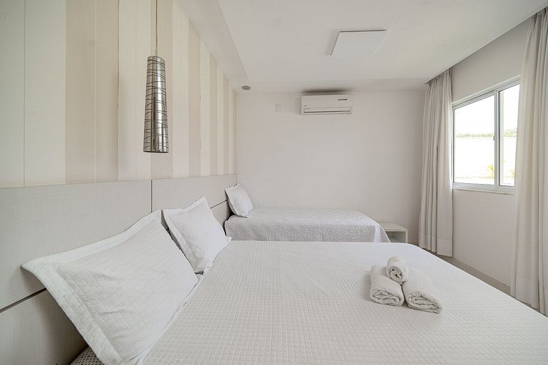 Casa c/ piscina privativa prox. à Rua das Pedras