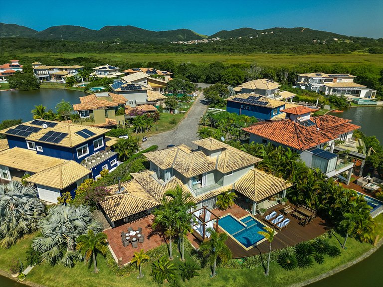 Bz58 Beautiful house with private pool and lake view