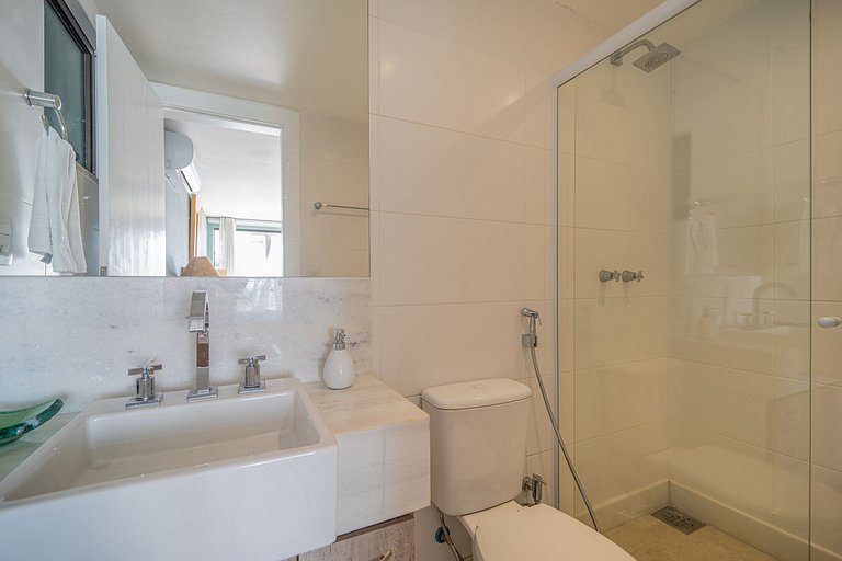Bz58 Beautiful house with private pool and lake view