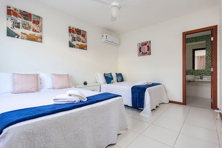 Bz06 House with Heated Pool, 200M from the beach!