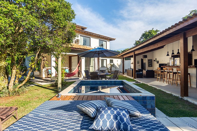 Bz06 Casa com Piscina Aquecida, 200M da praia!