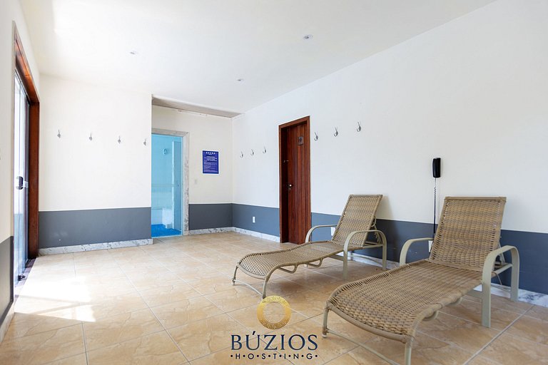 Bz06 House with Heated Pool, 200M from the beach!