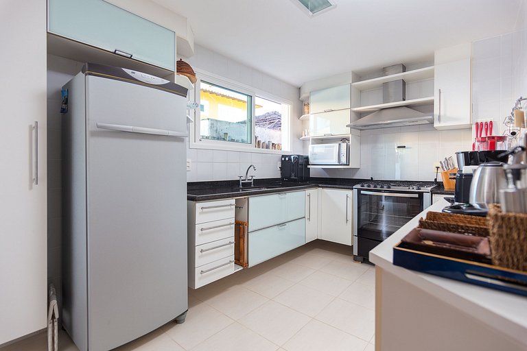 Centro/Piscina Privativa/Área Gourmet/10 Pessoas - BZ70