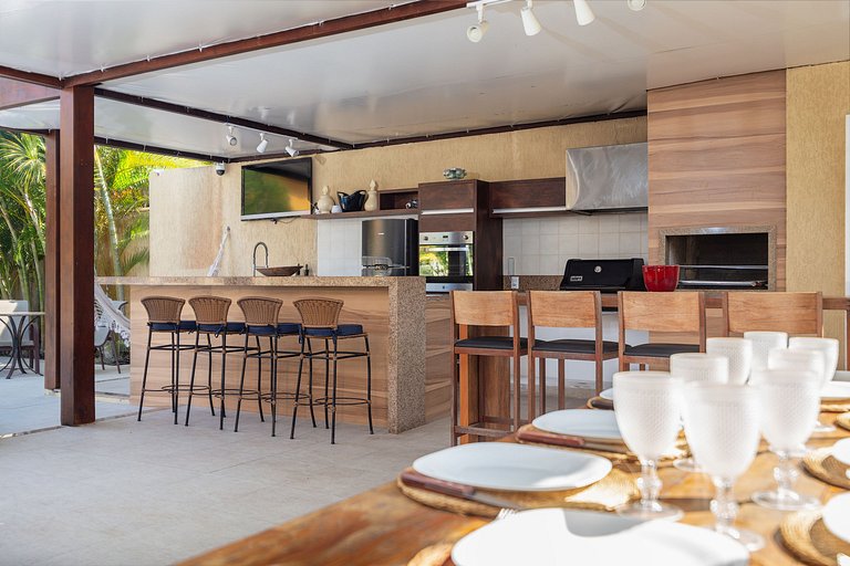 ¡Centro Bz71! Preciosa casa con piscina privada!