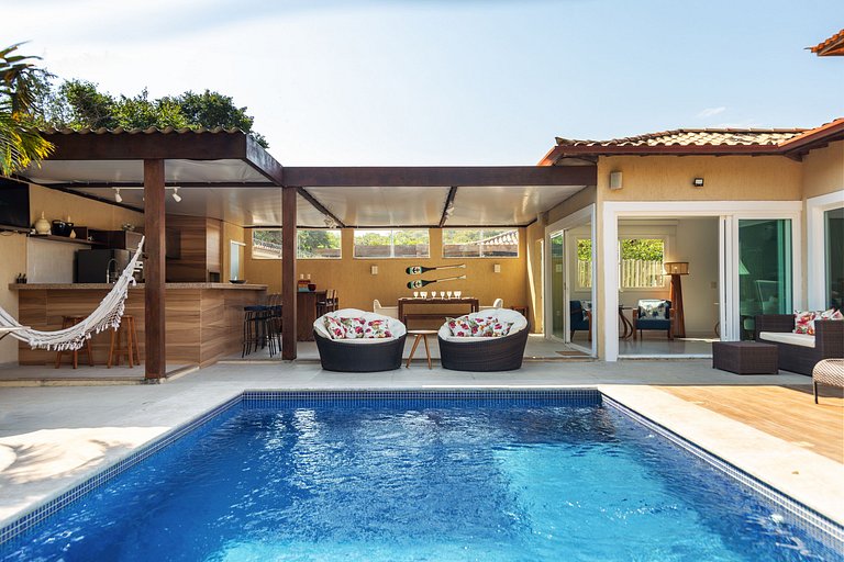 Bz71 Center! Beautiful house with private pool!