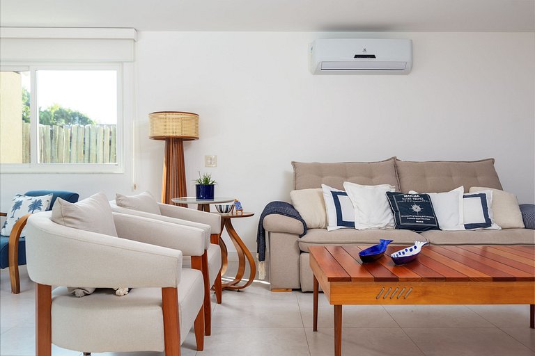 ¡Centro Bz71! Preciosa casa con piscina privada!