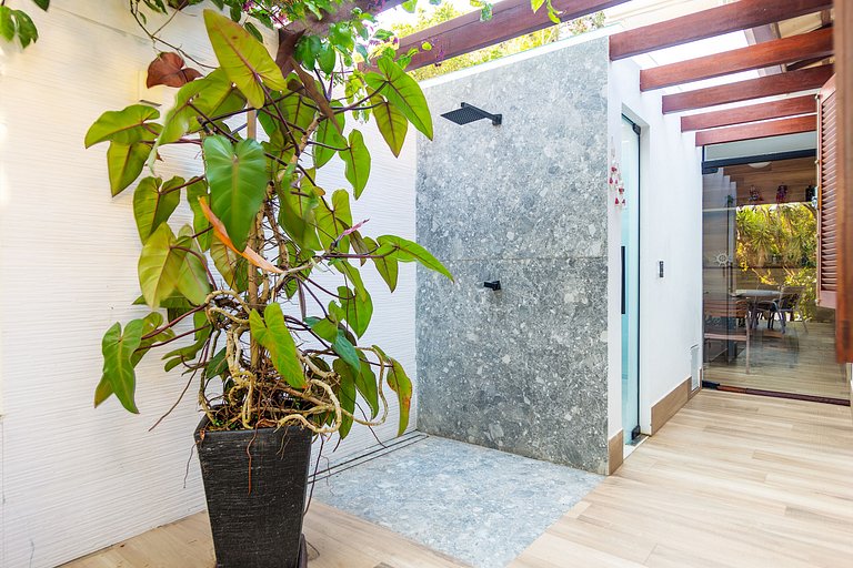 Bz 51 Center! High standard, 4 Suites with/ Private leisure