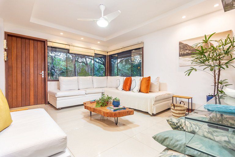 Bz 51 Center! High standard, 4 Suites with/ Private leisure