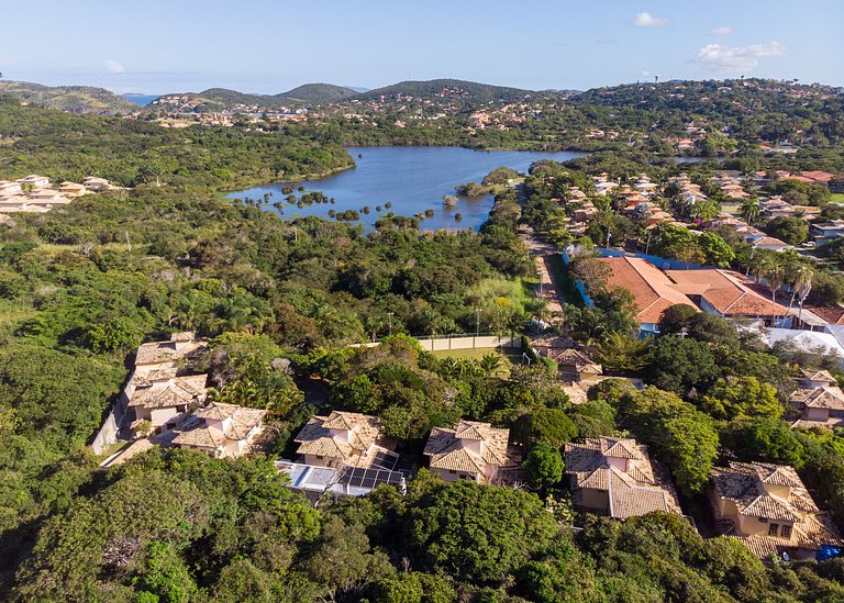 600m da Orla Bardot! Linda casa 4 suites