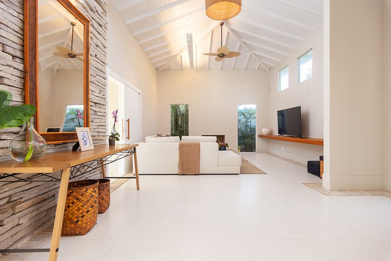 BZ76 casa grande con 3 suites y piscina privada