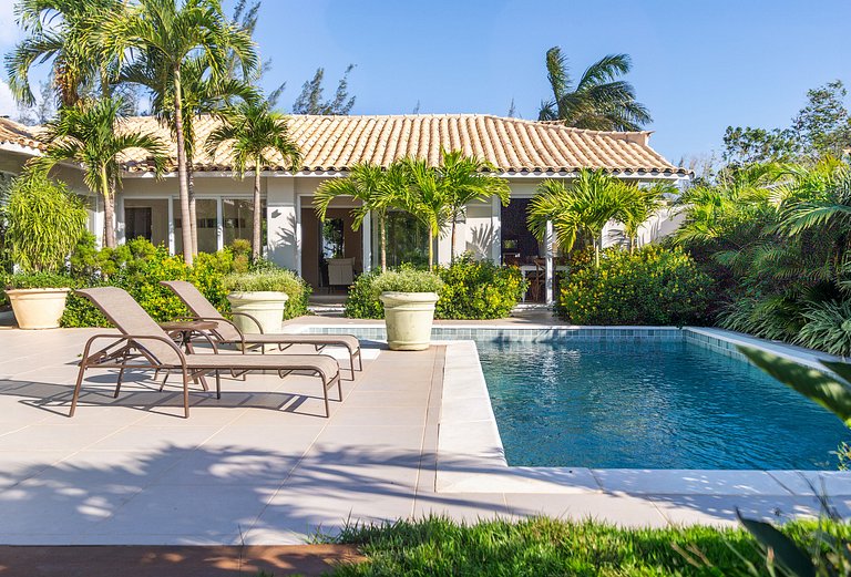 BZ76 casa grande con 3 suites y piscina privada