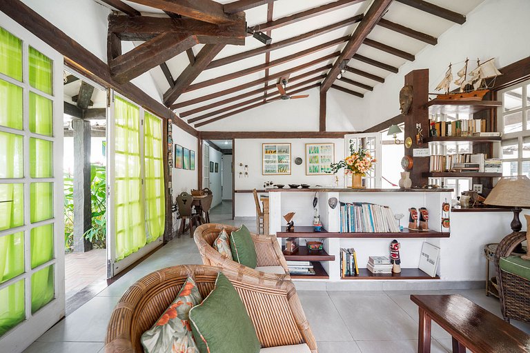 BZ39 House with private pool 150 m from the beach