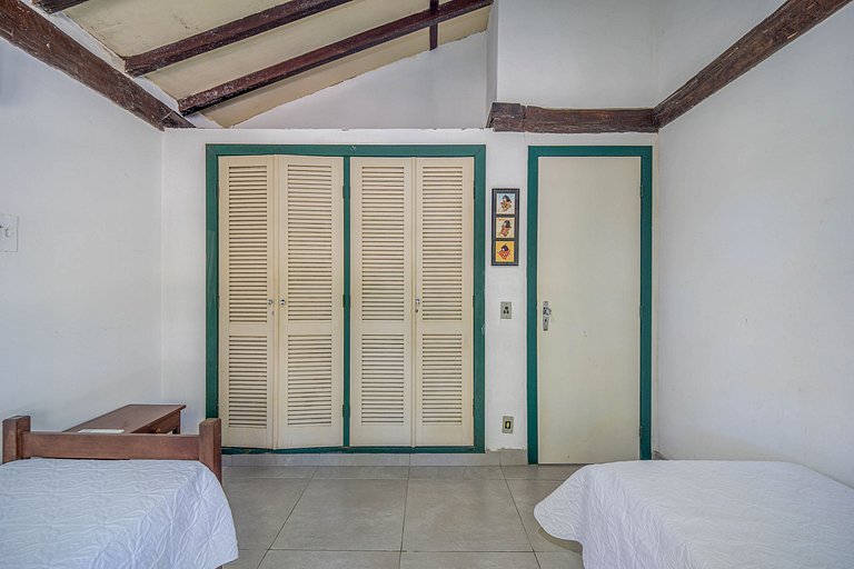 BZ39 House with private pool 150 m from the beach