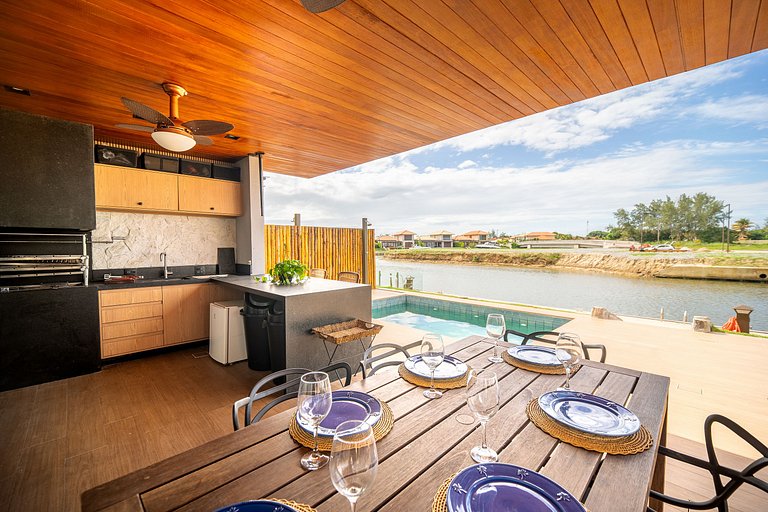 Bz14 Casa c/ piscina e píer para Jet Ski no canal!