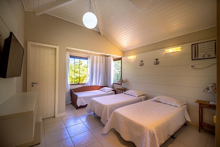 600m da Orla Bardot! Linda casa 4 suites