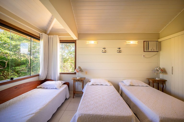 600m da Orla Bardot! Linda casa 4 suites