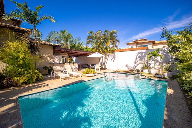 600m da Rua das Pedras!4suites e Piscina privativa