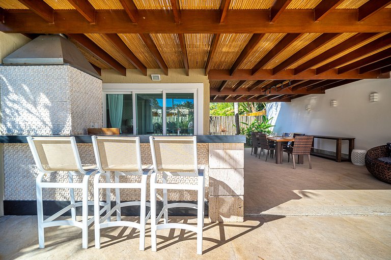 600m da Rua das Pedras!4suites e Piscina privativa
