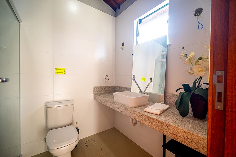 Bz99 Casa com churrasqueira e ducha, 4 suítes!
