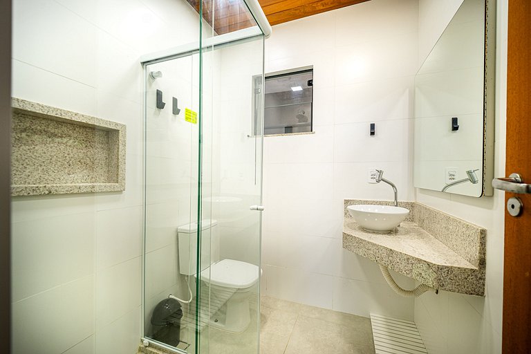 Bz99 House with barbecue and shower, 4 suites!