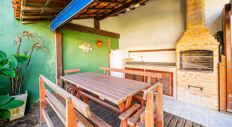 Bz99 House with barbecue and shower, 4 suites!