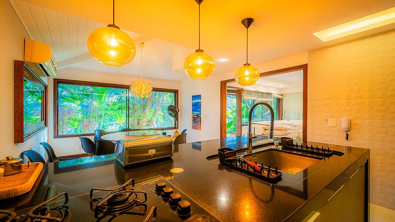 Bz 51 Center! High standard, 4 Suites with/ Private leisure